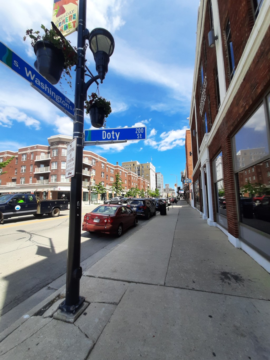 Strolling Green Bay’s Washington&nbsp;Street